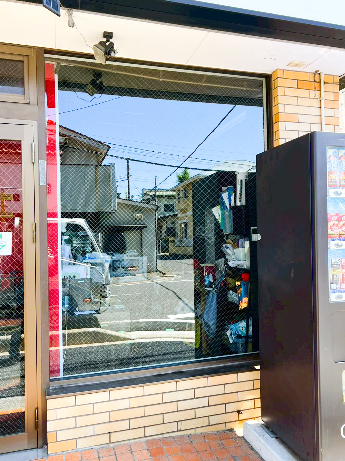 千葉県千葉市美浜区｜ガラス交換（網入り透明ガラス）の施工事例