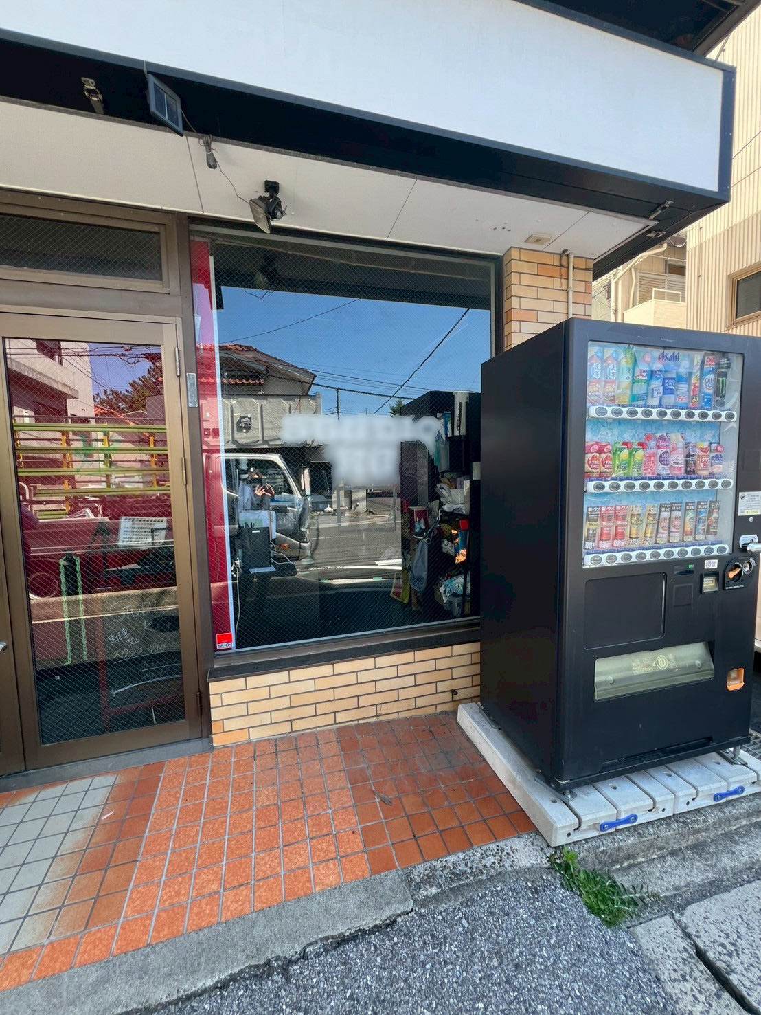 千葉県千葉市美浜区｜ガラス交換（網入り透明ガラス）の施工事例
