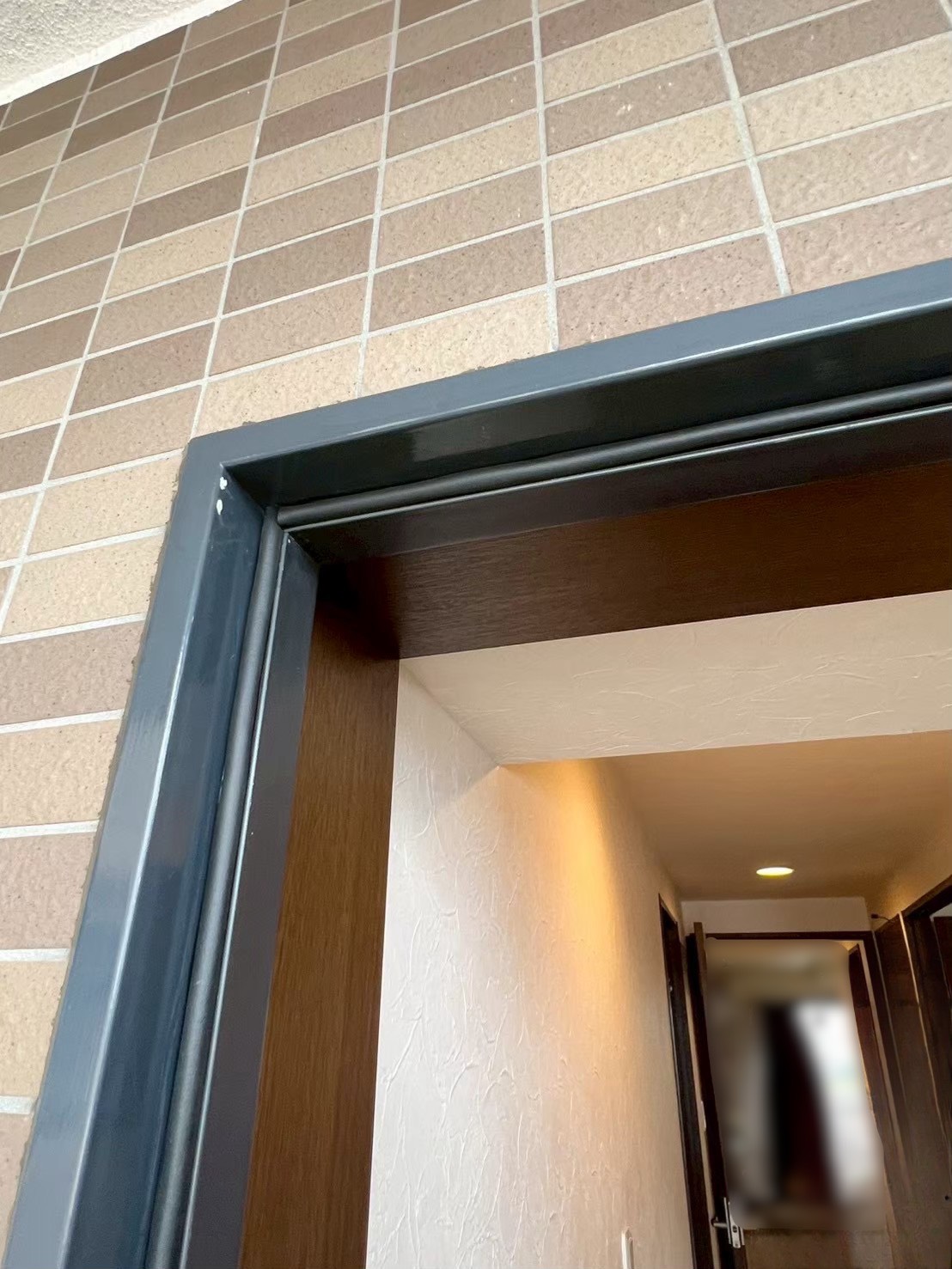 東京都葛飾区｜玄関ドアパッキン交換工事の施工事例